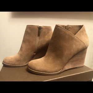Lucky Brand Yakeena wedge